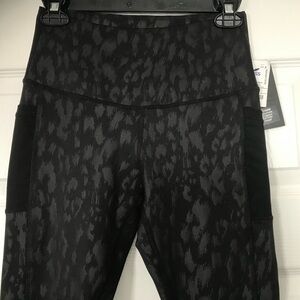 NWT Black Patterned Women's Leggings
